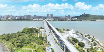 防東鐵路西灣跨海雙線特大橋。.jpg